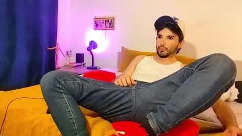 Snapshot of camilosaennz chatting on April 30, 3:02 am camilo online show from April 30, 3:02 am
