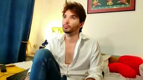 Snapshot of camilosaennz chatting on May 1, 8:46 pm camilo online show from May 1, 8:46 pm