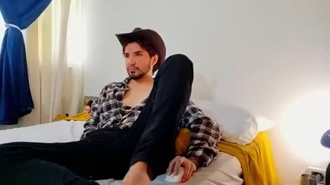 Snapshot of camilosaennz chatting on May 26, 2:46 pm camilo online show from May 26, 2:46 pm