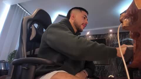 Camilo Watson online show from October 25, 1:51 pm