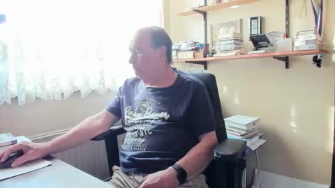 Snapshot of cammee chatting on March 23, 8:07 am Cammee online show from March 23, 8:07 am