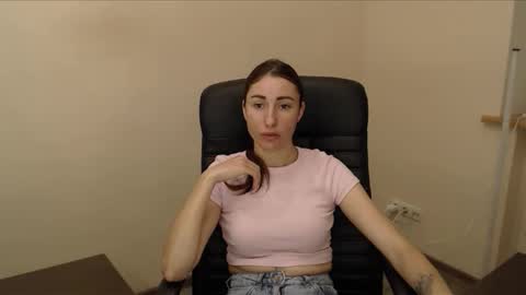 cammila horn online show from December 17, 12:33 pm