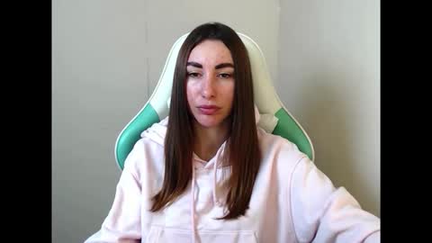 cammila horn online show from March 3, 6:19 am