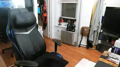 cammy_ho online show from April 18, 6:17 am