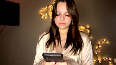 Vicky online show from September 30, 3:28 pm