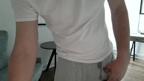 cammyman6900 online show from April 16, 1:45 pm