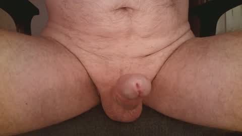 Snapshot of camster732 chatting on December 3, 7:43 am Camster online show from December 3, 7:43 am