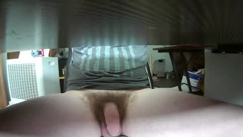 Snapshot of camthat27 chatting on August 6, 8:55 pm camthat27 online show from August 6, 8:55 pm