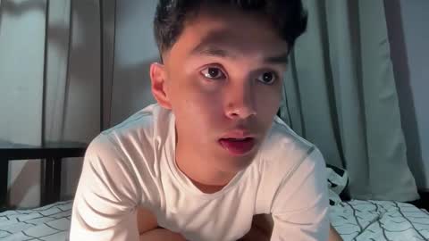 Ethan online show from October 27, 6:01 pm