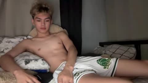 Ethan online show from April 27, 7:01 pm