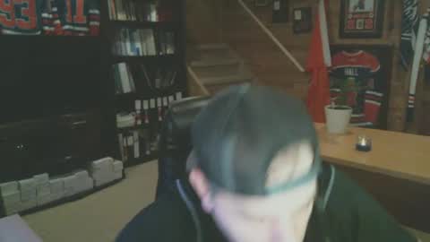 Snapshot of canadianboi6969 chatting on January 25, 7:17 am CanadianBacon6969 online show from January 25, 7:17 am