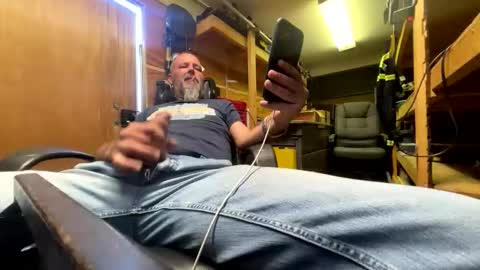 Snapshot of canadianchris1007 chatting on April 25, 12:24 am Chris online show from April 25, 12:24 am