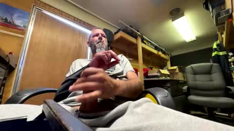 Snapshot of canadianchris1007 chatting on May 4, 2:24 pm Chris online show from May 4, 2:24 pm