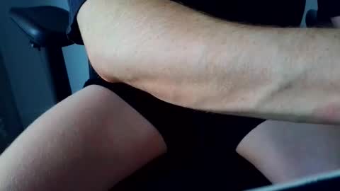 Snapshot of canadianstud18 chatting on June 4, 2:06 am Devon online show from June 4, 2:06 am