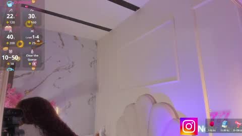 Snapshot of candaceowens chatting on May 3, 3:34 am candaceowens online show from May 3, 3:34 am