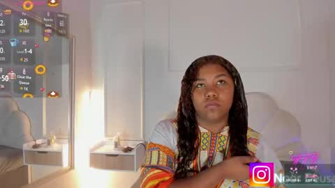 Snapshot of candaceowens chatting on May 11, 3:34 am candaceowens online show from May 11, 3:34 am