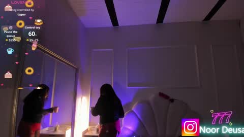 Snapshot of candaceowens chatting on May 12, 3:25 am candaceowens online show from May 12, 3:25 am