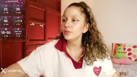 Snapshot of candase_ chatting on April 28, 12:42 am Candase online show from April 28, 12:42 am