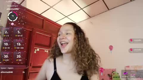 Snapshot of candase_ chatting on May 17, 11:34 pm Candase online show from May 17, 11:34 pm