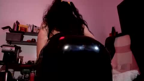 Candelaria online show from April 12, 7:02 am