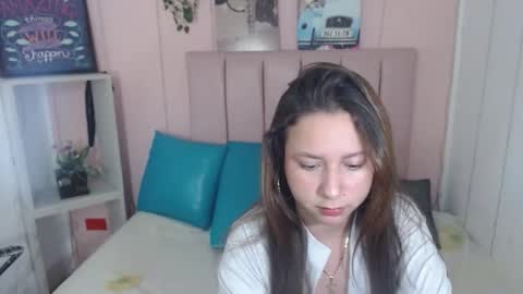 candela_dubout online show from October 10, 11:20 am