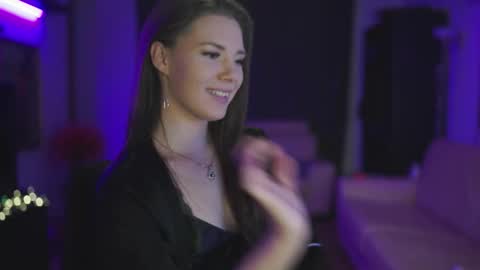 Candy Storm online show from October 20, 6:30 pm