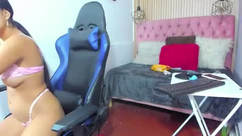 Candy biitch online show from March 6, 2:46 pm