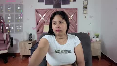 Snapshot of candy_chloe02 chatting on May 25, 6:08 am Im ChloeJoin The Fan Club online show from May 25, 6:08 am