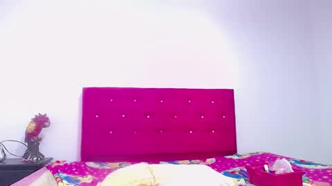 CANDY DUSTANO online show from January 25, 8:31 pm