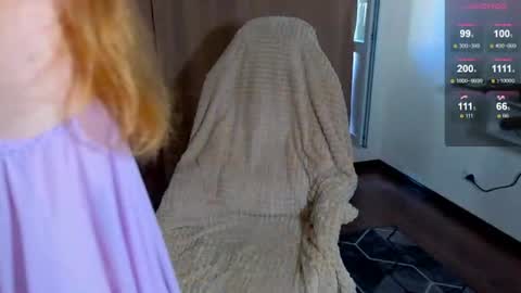 Snapshot of candy_flosse chatting on June 10, 6:01 am candy_flosse online show from June 10, 6:01 am