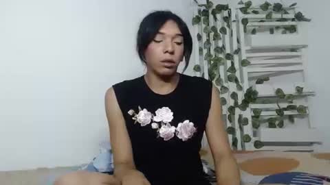 Snapshot of candy_hot_trans chatting on March 30, 5:52 am candy_hot_trans online show from March 30, 5:52 am
