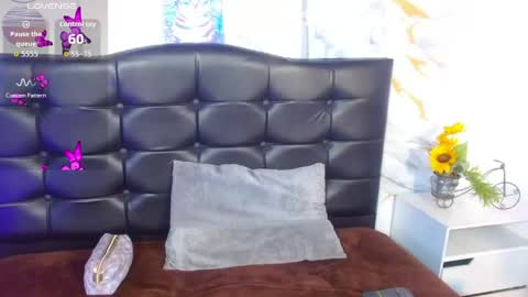 Isabella online show from May 8, 4:07 am