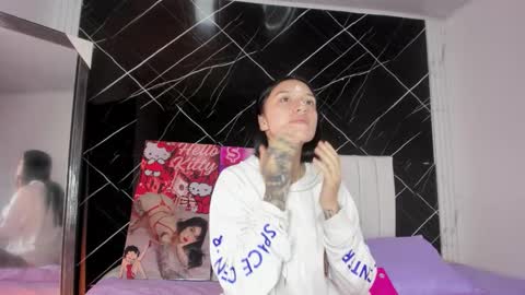 Leila  online show from November 15, 1:36 am