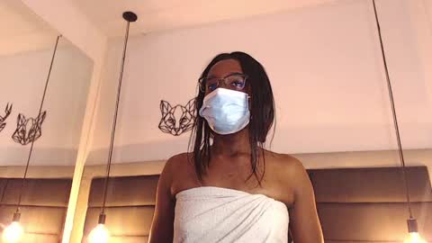 CANDY LOVE  DANNA online show from April 2, 1:36 am