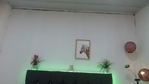Snapshot of candy_lux_ chatting on July 19, 7:17 pm Candy online show from July 19, 7:17 pm