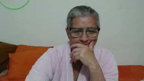 candy online show from December 19, 10:28 pm