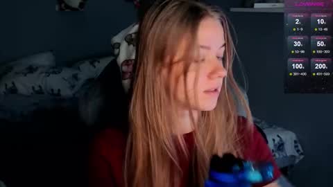 Snapshot of candy_meggie chatting on September 22, 8:27 am Megan online show from September 22, 8:27 am