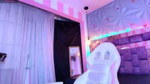 Snapshot of candy_morgan412 chatting on April 23, 11:09 am Ania online show from April 23, 11:09 am