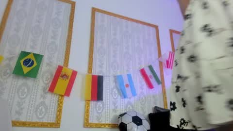 Snapshot of candy_plus chatting on July 11, 7:16 pm Candy plus online show from July 11, 7:16 pm