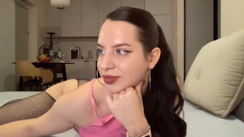 candy online show from December 21, 6:55 pm