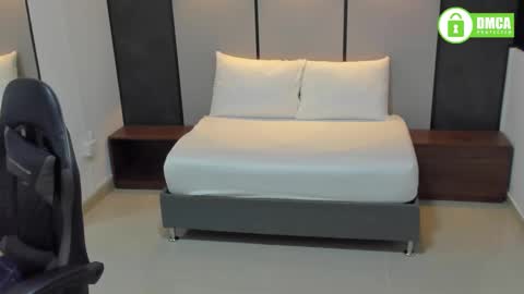 CANDY online show from September 20, 7:15 pm