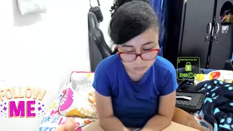 candy_val online show from November 30, 5:22 am