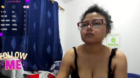 Snapshot of candy_val chatting on May 7, 6:41 am candy_val online show from May 7, 6:41 am