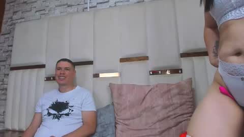 candyandsteven online show from October 26, 2:39 am