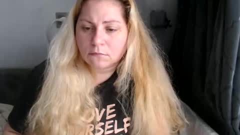 Laura online show from February 18, 10:05 am