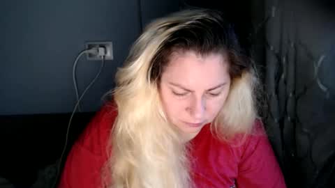 Laura online show from September 23, 11:24 am