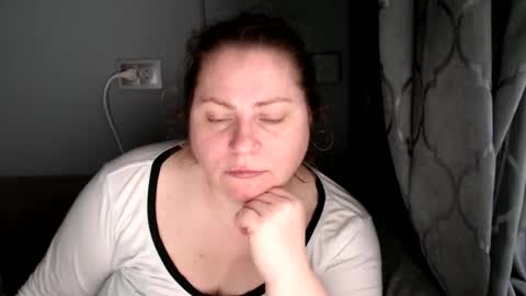 Laura online show from November 4, 7:51 am