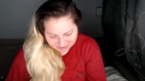 Laura online show from February 26, 8:24 am