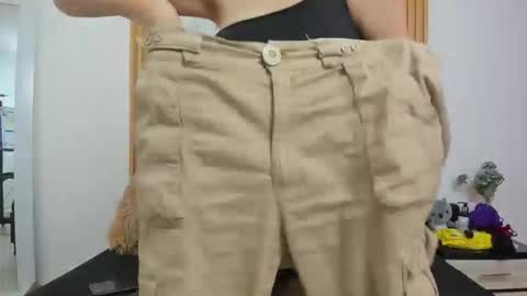 Snapshot of candyfox2606 chatting on February 24, 5:11 pm candyfox online show from February 24, 5:11 pm