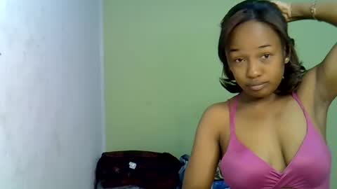 Snapshot of candyh0 chatting on June 22, 7:16 am candyh0 online show from June 22, 7:16 am